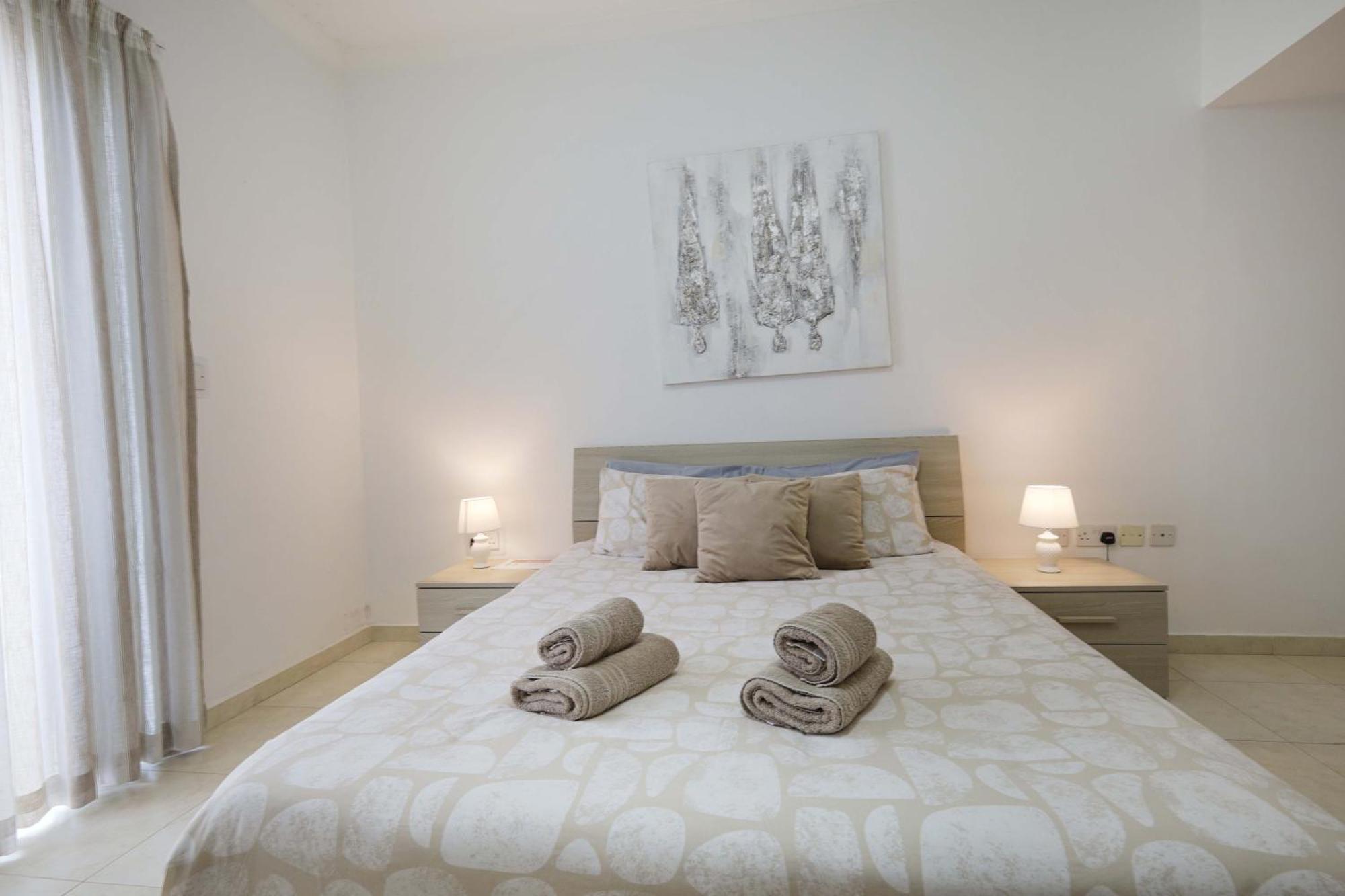 Modern 3Br Stylish & Spacious Apartment - Close To Sliema Promenade Gzira Экстерьер фото